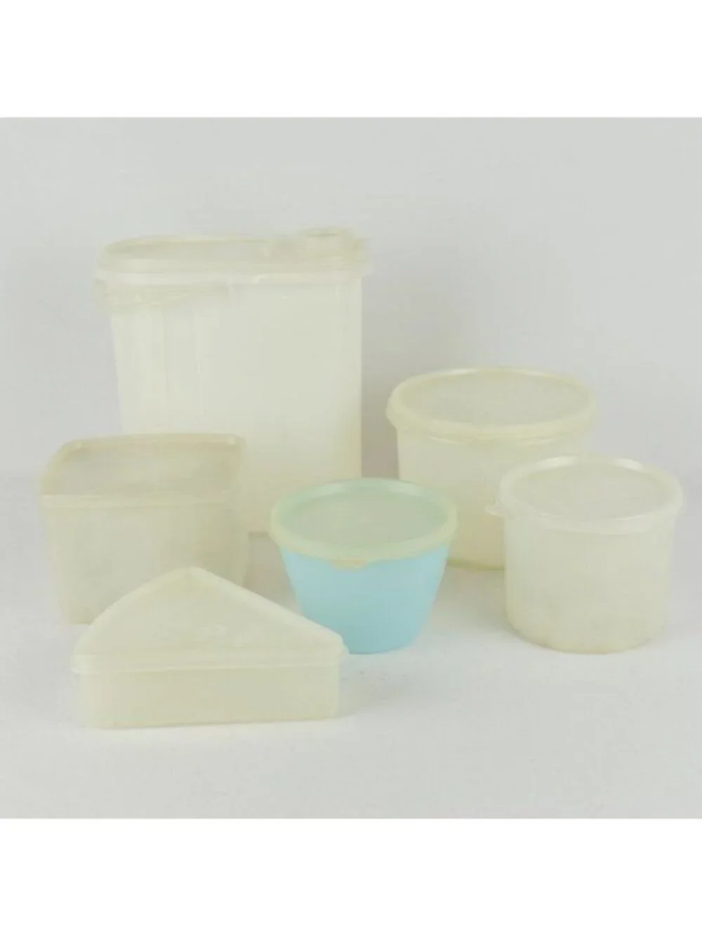 Tupperware Vintage 12 Piece Food Storage Container Set